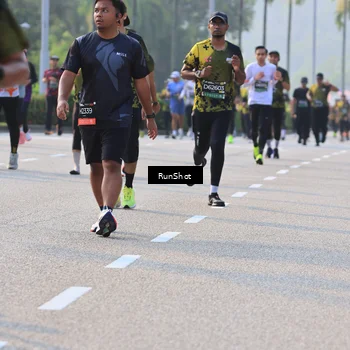 Runner Photo 6999368