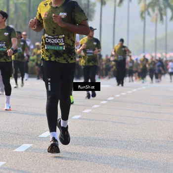 Runner Photo 6999375