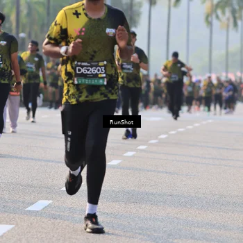 Runner Photo 6999391
