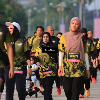 Runner Photo 6999394