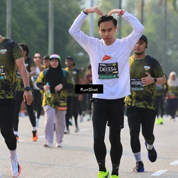 Runner Photo 6999395