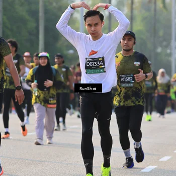 Runner Photo 6999398