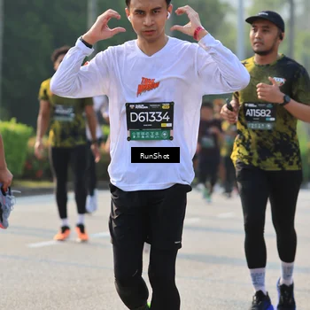 Runner Photo 6999400