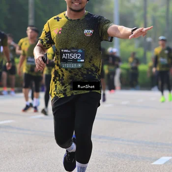 Runner Photo 6999414