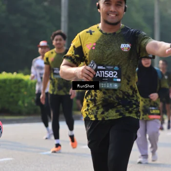 Runner Photo 6999417