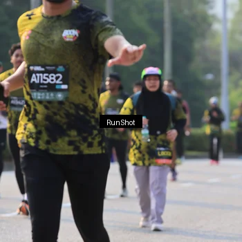 Runner Photo 6999423