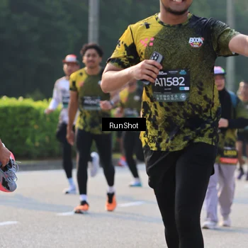 Runner Photo 6999424