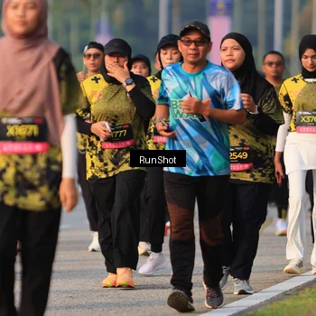 Runner Photo 6999428