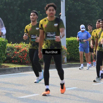 Runner Photo 6999429