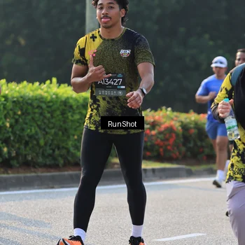 Runner Photo 6999433
