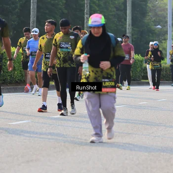 Runner Photo 6999435