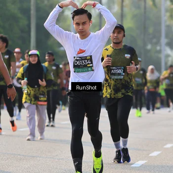 Runner Photo 6999436