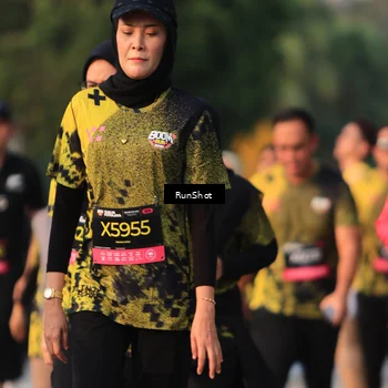 Runner Photo 6999715