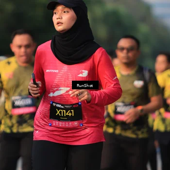 Runner Photo 6999836