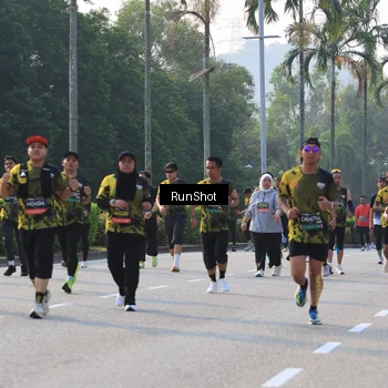 Runner Photo 6999887