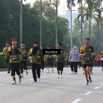 Runner Photo 6999890