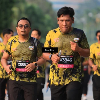 Runner Photo 6999906