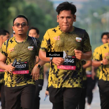 Runner Photo 6999907