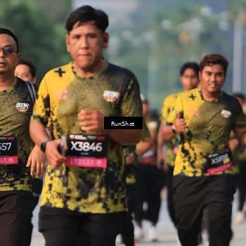 Runner Photo 6999929