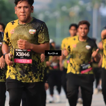 Runner Photo 6999939