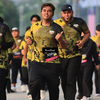 Runner Photo 7000025