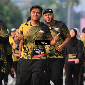 Runner Photo 7000057
