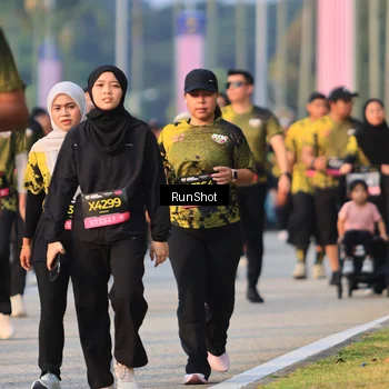 Runner Photo 7000146