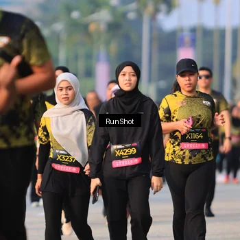 Runner Photo 7000192