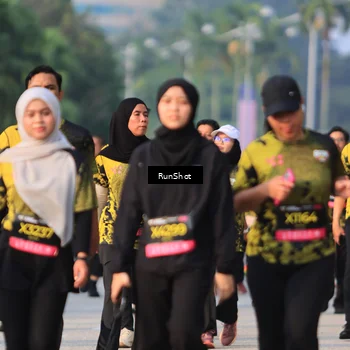 Runner Photo 7000293