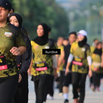 Runner Photo 7000420