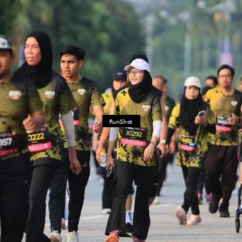 Runner Photo 7000461