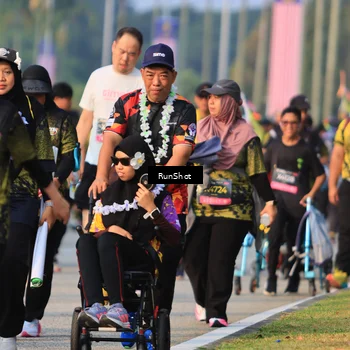 Runner Photo 7000618