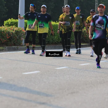 Runner Photo 7000676