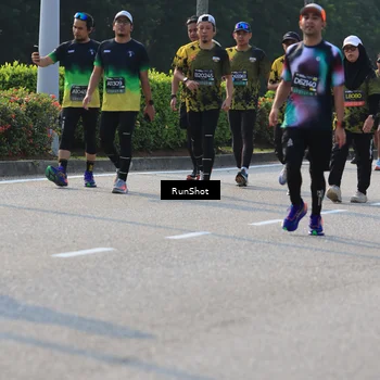 Runner Photo 7000677