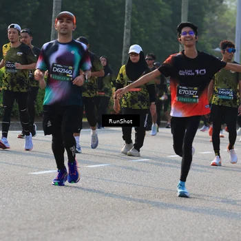 Runner Photo 7000681