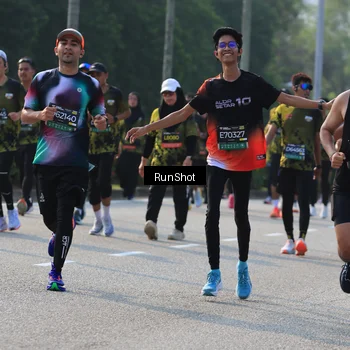 Runner Photo 7000683