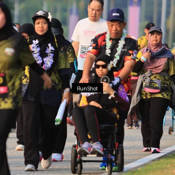 Runner Photo 7000684