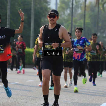 Runner Photo 7000688