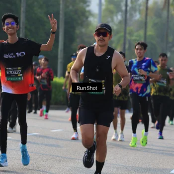 Runner Photo 7000689