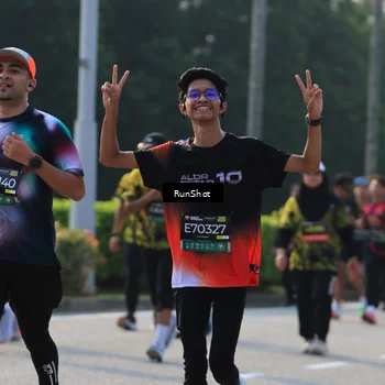 Runner Photo 7000696