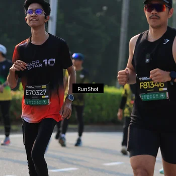 Runner Photo 7000722