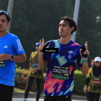 Runner Photo 7000742