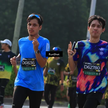 Runner Photo 7000745