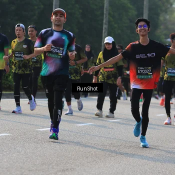 Runner Photo 7000754