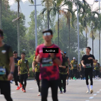 Runner Photo 7000780
