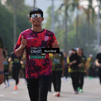 Runner Photo 7000796