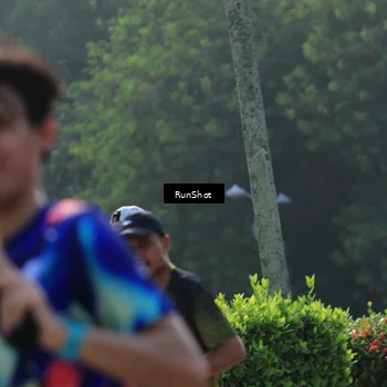 Runner Photo 7000797