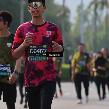 Runner Photo 7000799