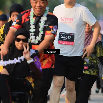 Runner Photo 7000805