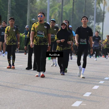 Runner Photo 7000806